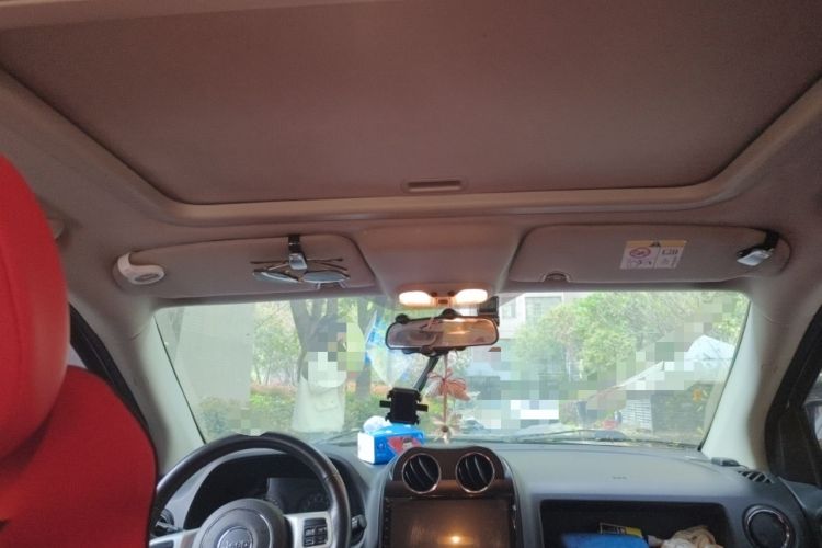 Used Jeep Compass 2014 2.0L two-wheel drive sport version