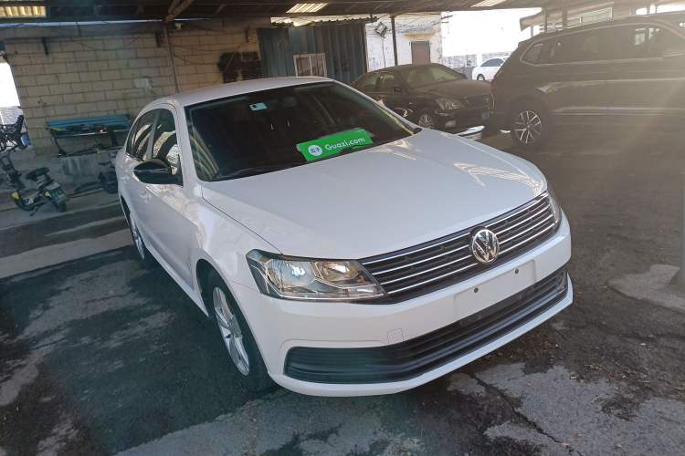 Used Volkswagen Lavida 2017 1.6L Automatic Fashion Edition
