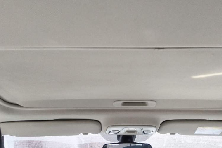 Used Geely Auto Vision 2019 Upgraded Model 1.5L Manual Luxury Version China VI Standard