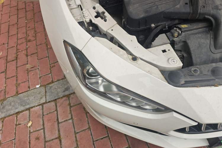 Used Maserati Ghibli 2018 Revised Version 3.0T Standard Edition Right Front Headlight