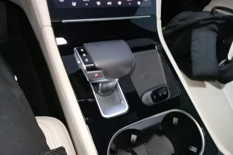 Used Li Auto ONE 2020 Extended-Range 6-Seater Version Gear Lever