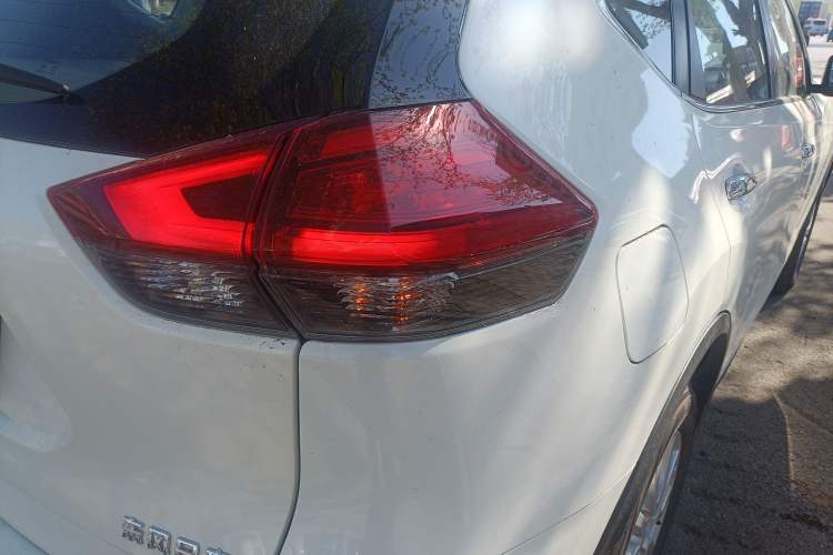 Used Nissan X-Trail 2023 Classic 2.0L Two-Wheel Drive Smart Connect Premium Edition Right Rear Taillight
