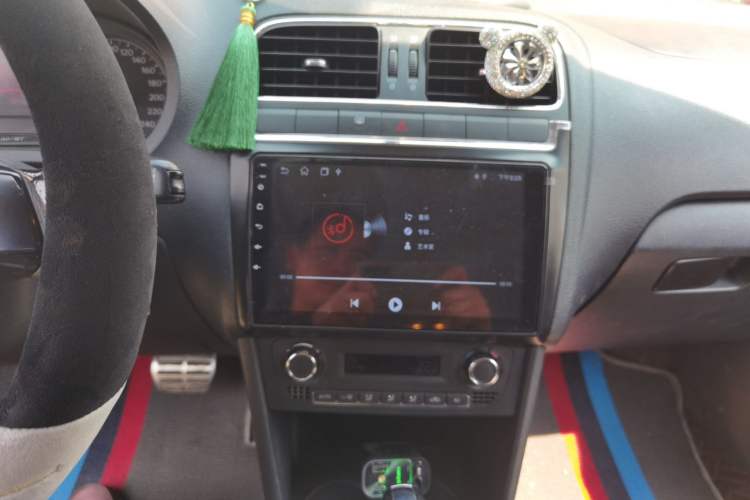 Used Volkswagen Polo 2012 1.6L Cross Polo Automatic Transmission