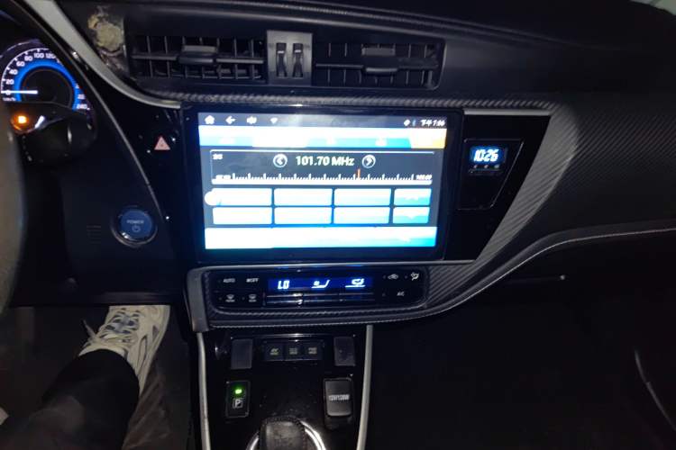 Used Toyota Levin 2017 Revised Dual-Engine 1.8H GS E-CVT Elite Sunroof Version China V Standard