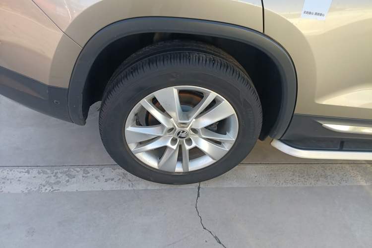 Used Skoda Kodiaq 2021 TSI330 5-Seater Two-Wheel-Drive Luxury Plus Edition
