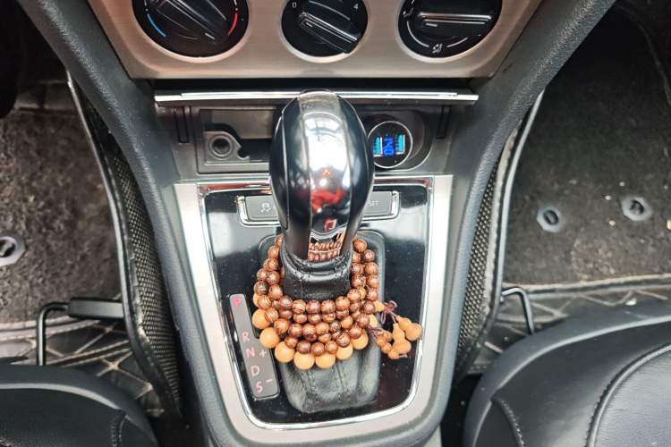 Used Volkswagen Lavida 2013 Restyled Classic 1.6L Automatic Comfort Edition
