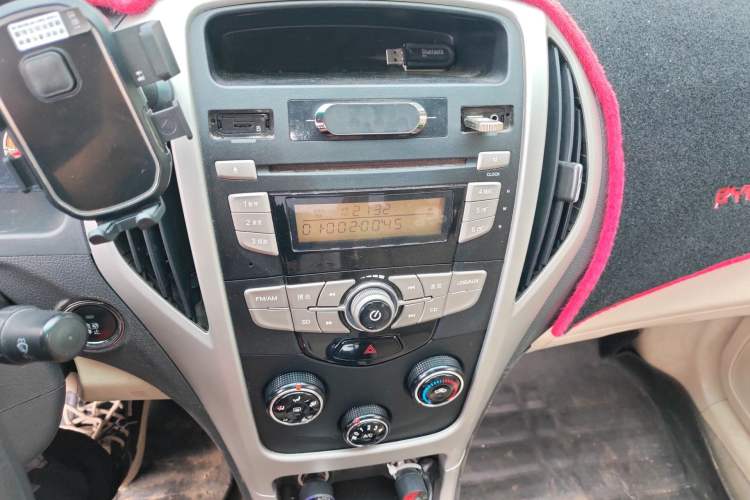 Used BYD F3 2014 1.5L Manual Luxury Model Audio And AC Panel