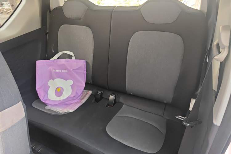 Used Wuling Hongguang MINIEV 2021 Macaron Premium Model – Lithium Iron Phosphate Left Rear Seat
