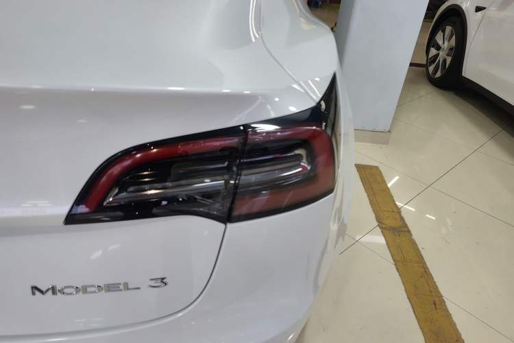 Used Tesla Model 3 2021 Standard Range Rear-Wheel Drive Upgraded Version 3D6 Exterior 3