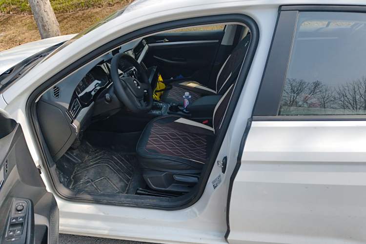 Used Volkswagen Bora 2021 1.5L Automatic Fashionable Smart Connectivity Version
