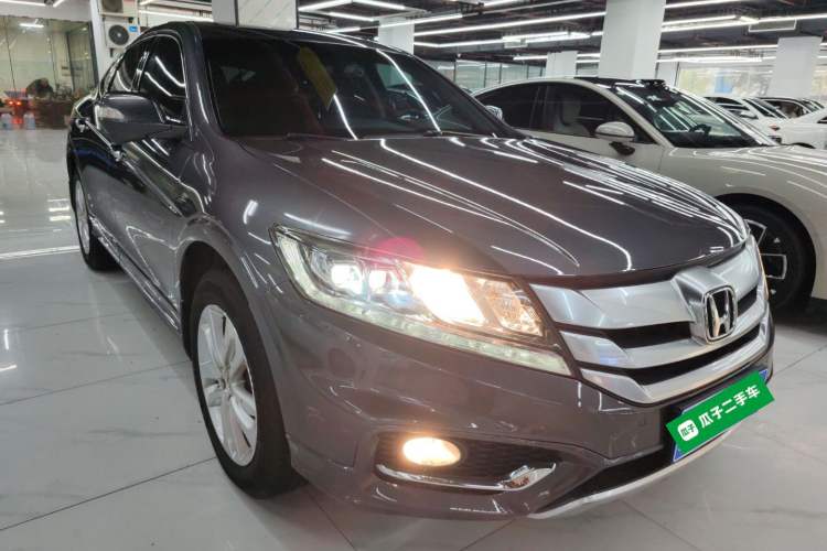 Used Honda Crosstour 2014 2.4L Luxury Edition