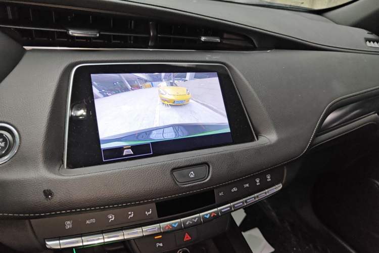 Used Cadillac XT4 2022 28T Two-Wheel Drive Fashion Edition Audio And AC Panel