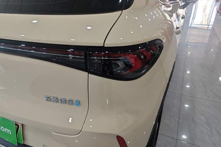 Used Wuling Bingo S 2025 Model 430km Flagship Edition Right Rear Taillight