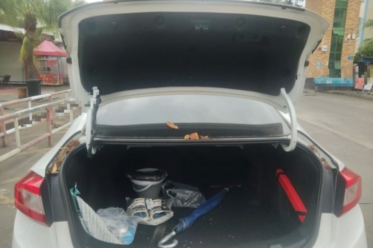 Used Chevrolet Cruze 2017 1.5L Manual Pioneer Edition Trunk