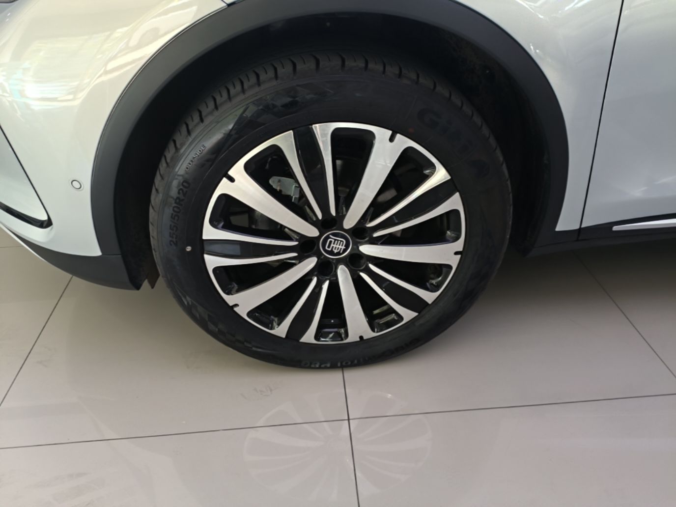 BYD Tang New Energy 2025 Model Smart Drive Version DM-i 175KM Prestige Version — снимка 10
