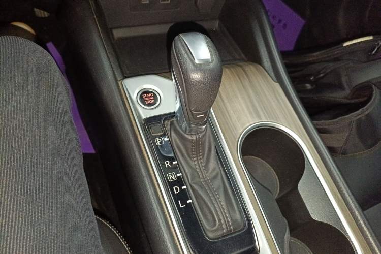 Used Nissan Teana 2021 2.0L XL Comfort Edition Gear Lever