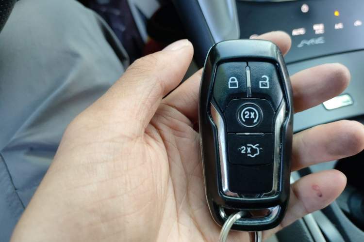 Used Lincoln MKZ 2014 2.0T Luxury Edition