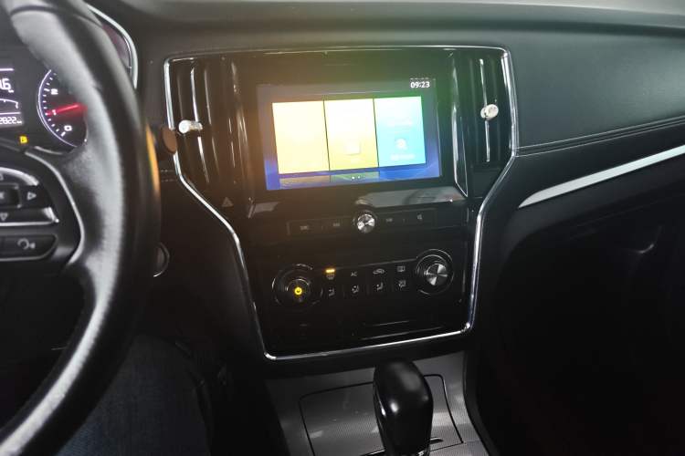 Used Roewe RX5 2016 20T Two-Wheel Drive Automatic Flagship Edition
