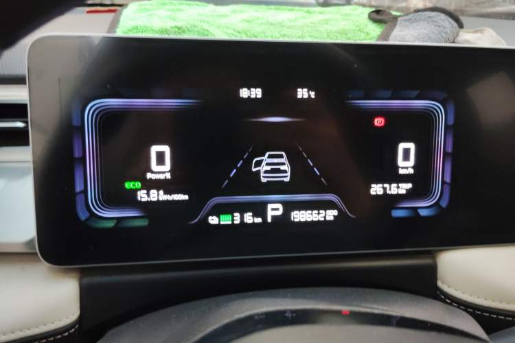 Used Geometry E Firefly 2023 320KM Cute & Handsome Tiger 5 Seats
