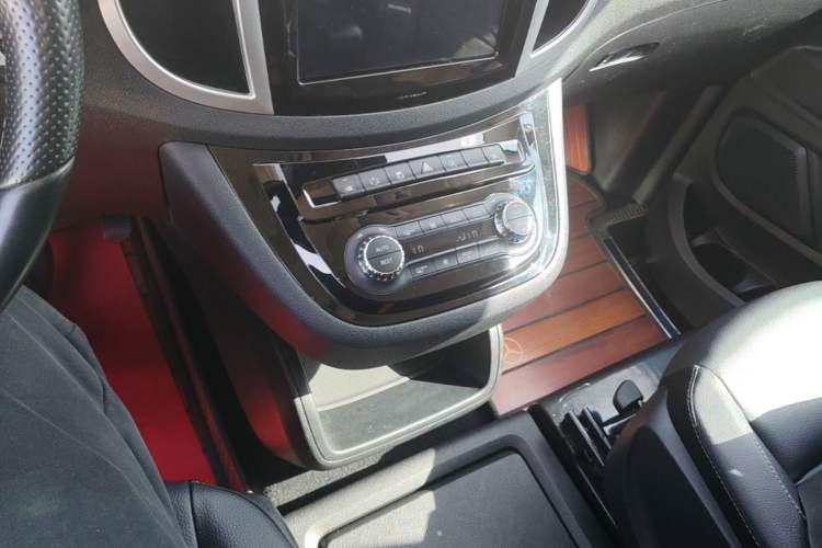 Used Mercedes-Benz Vito 2016 2.0T Business Edition Gear Lever