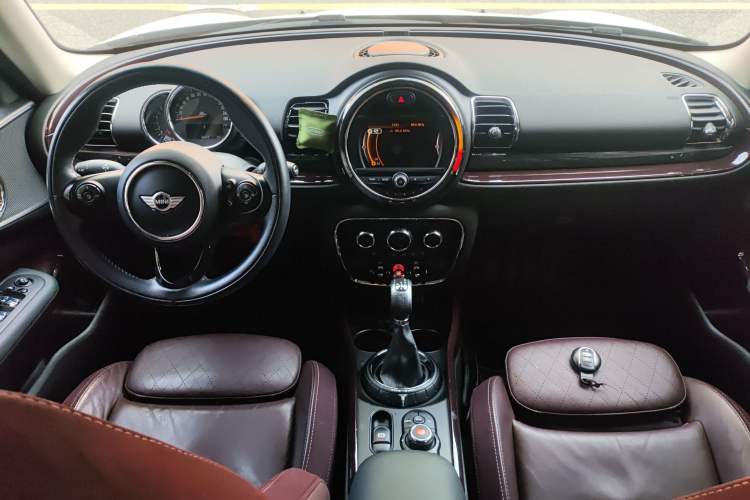 Used MINI Clubman 2016 Revised Version 1.5T COOPER Connoisseur Edition
