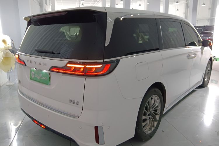 Used VOYAH Dream 2024 PHEV Ultra-Long Range Flagship Edition
