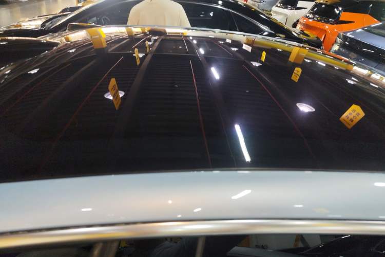 Used Nio ET5 2024 75 kWh Roof