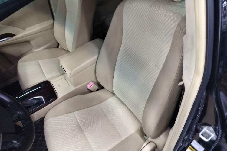 Used Toyota Camry 2016 2.0E 10th Anniversary Elite Edition