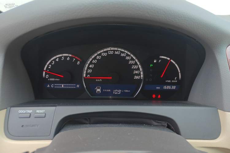 Used Toyota Crown 2007 3.0L Royal Saloon Navigation
