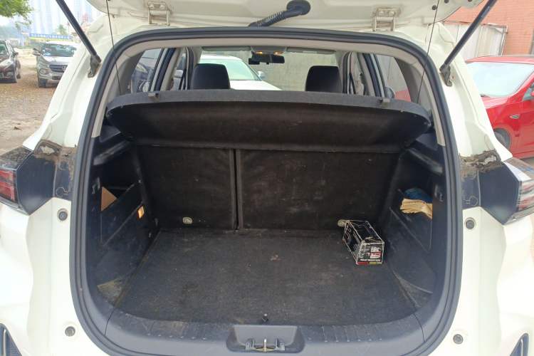 Used CHANGAN CS15 2019 1.5L Automatic Entry Model China VI Standard
