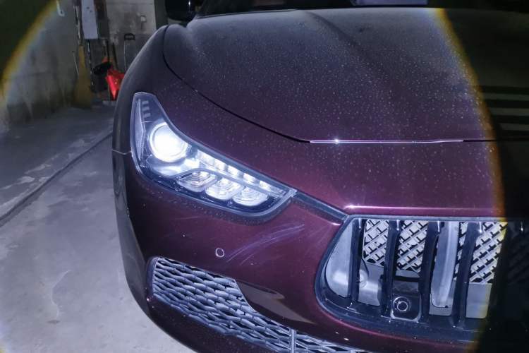 Used Maserati Ghibli 2014 3.0T Standard Edition Right Front Headlight