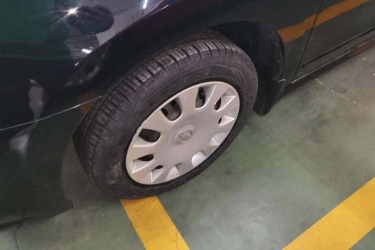 Used Nissan Sylphy 2012 Classic 1.6XE Automatic Comfort Edition Left Front Wheel Hub