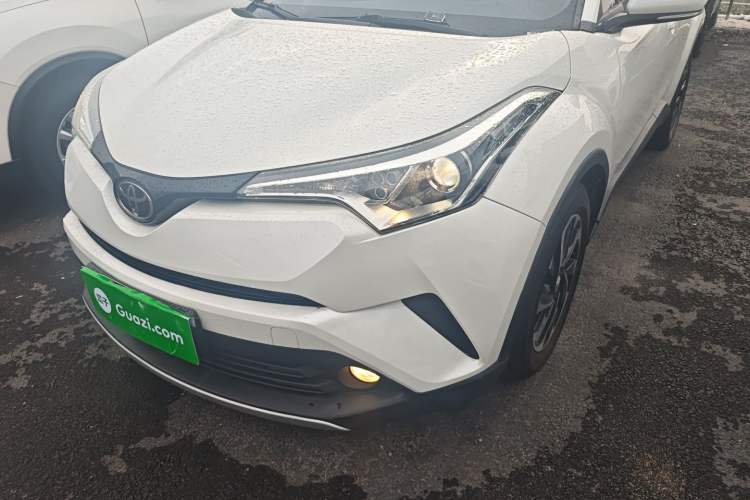 Used Toyota IZOA 2021 2.0L Yichi SPORT
