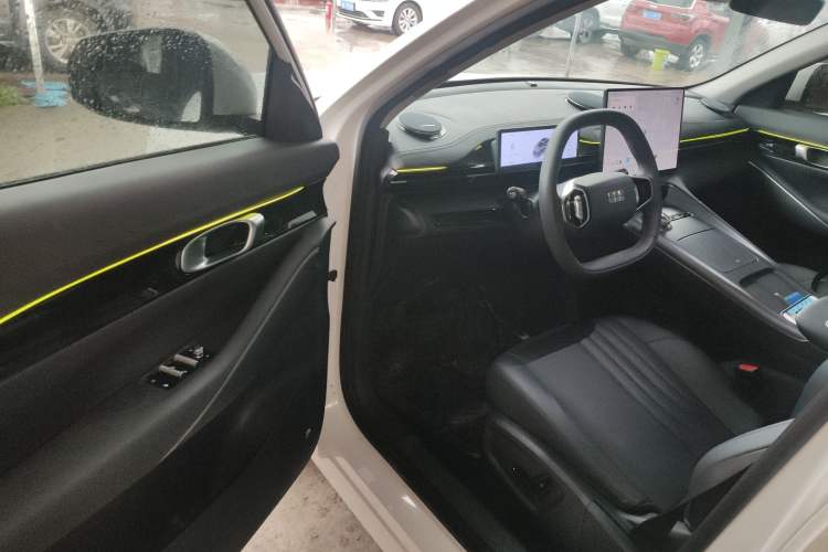 Used Geely Galaxy E5 2024 440km Exploration Version
