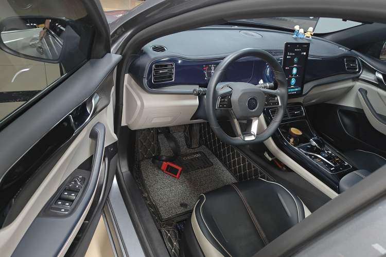 Used BYD Qin PLUS 2021 DM-i 55KM Flagship Model
