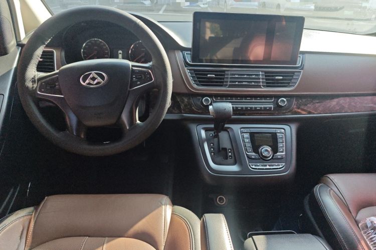 Used SAIC MAXUS G10 2016 2.0T Automatic Flagship Edition