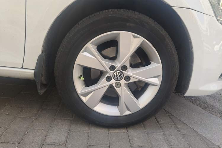 Used Volkswagen Bora 2015 Value Edition 1.6L Automatic Comfort Version