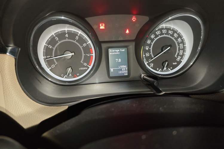 Used Suzuki Kizashi 2011 2.4L Two-Wheel Drive Manual Standard Edition
