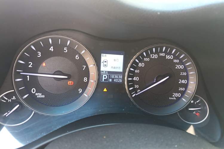 Used Infiniti M Series 2012 M25L Comfort Edition Instrument Cluster