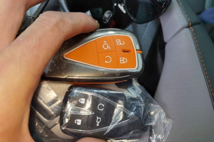 Used CHANGAN UNI-V 2022 1.5T Prestige Version Vehicle Key