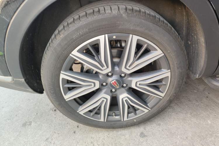 Used Hongqi HS5 2022 Facelifted Version 2.0T Smart Connect Flagship All-Wheel-Drive Edition