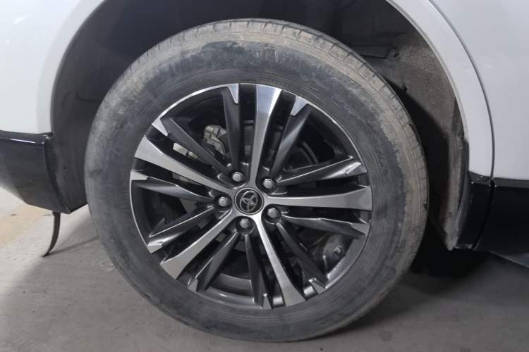 Used Toyota Venza 2022 2.0L CVT Two-Wheel Drive Luxury Edition