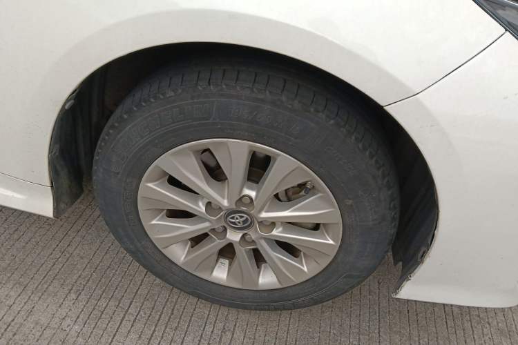 Used Toyota Corolla 2019 1.2T S-CVT GL Pioneer Edition Right Front Wheel Hub