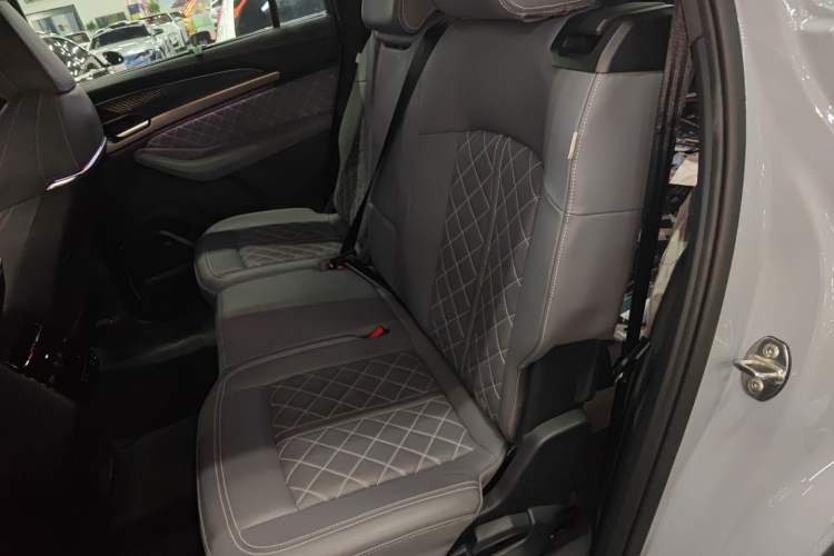 Used Audi Q6 2024 45 TFSI quattro Qiyun Edition Yulin Package 7 Seats
