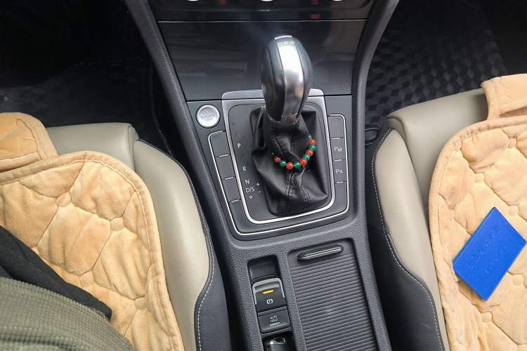 Used Volkswagen Golf 2017 230TSI Automatic Luxury Million-Vehicle Commemorative Edition