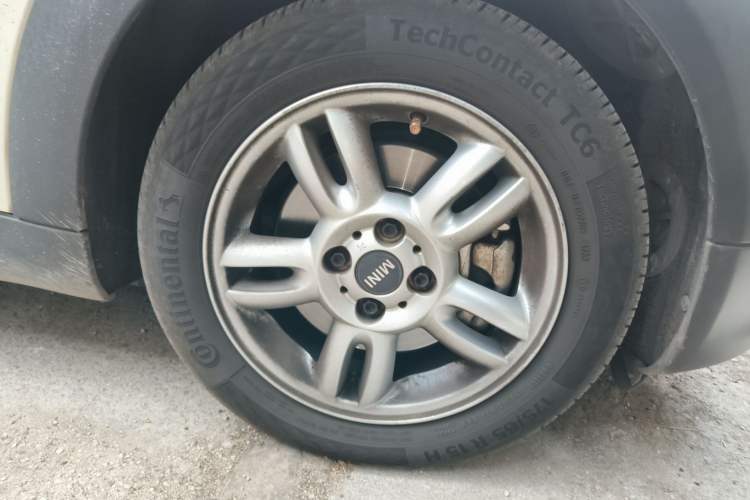 Used MINI 2011 1.6L ONE
