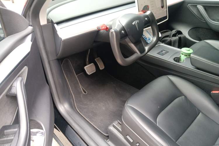 Used Tesla Model Y 2023 Rear-Wheel-Drive Version Driver Seat