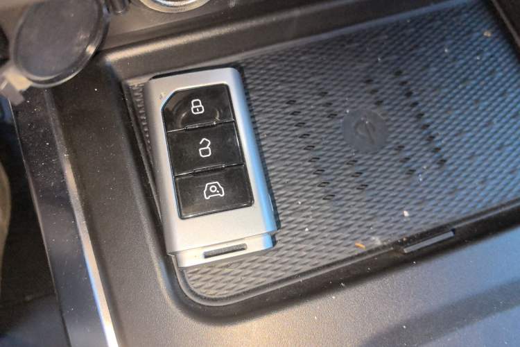 Used 212 T01 2024 2.0T Mechanic