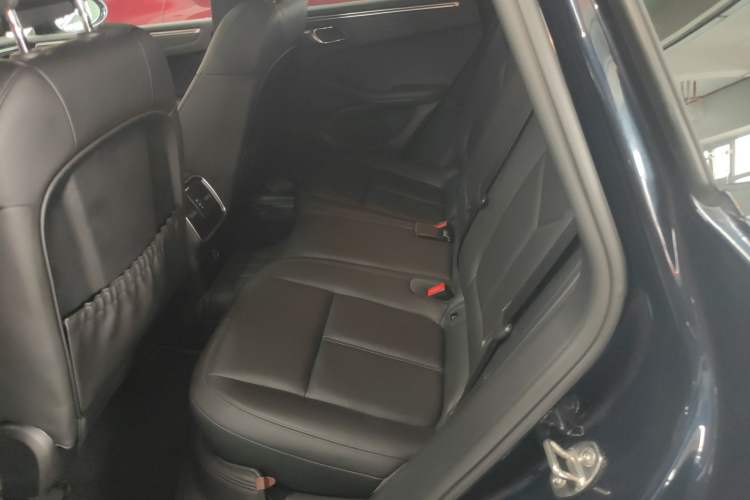 Used Porsche Macan 2018 Macan 2.0T Left Rear Seat