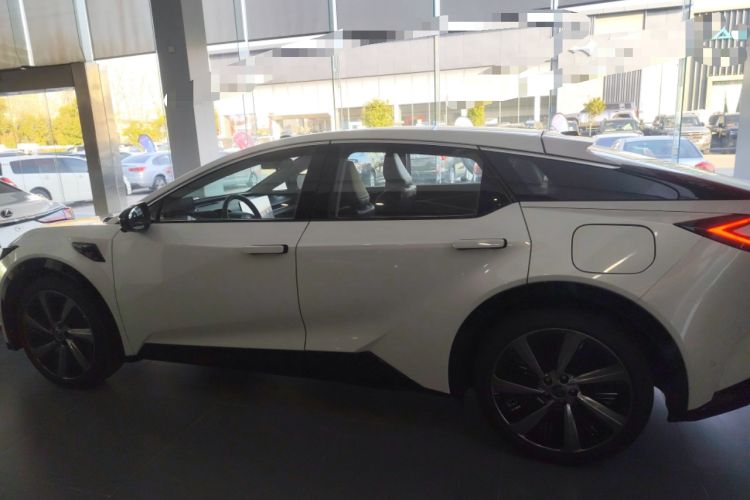 Used Toyota bZ5 2025 Model 550 PRO Smart Driving Edition Exterior 3